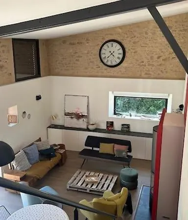 La Maison Du Pressoir بيت للعطل