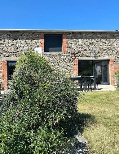 La Maison Du Pressoir Holiday home Terranjou